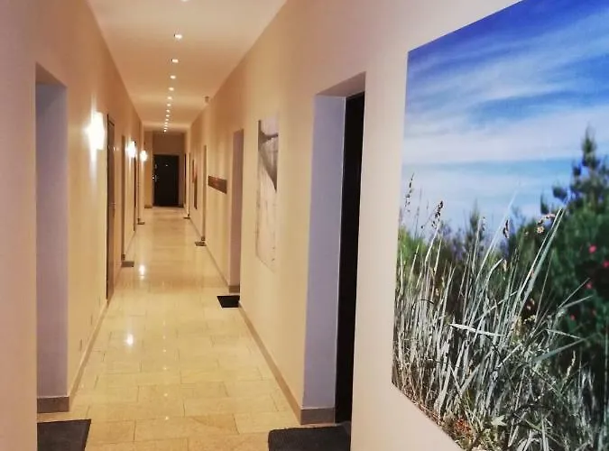 Marina, Marea アパート *