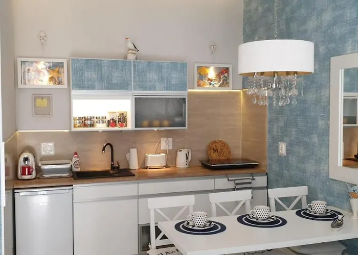 アパート Marina, Marea