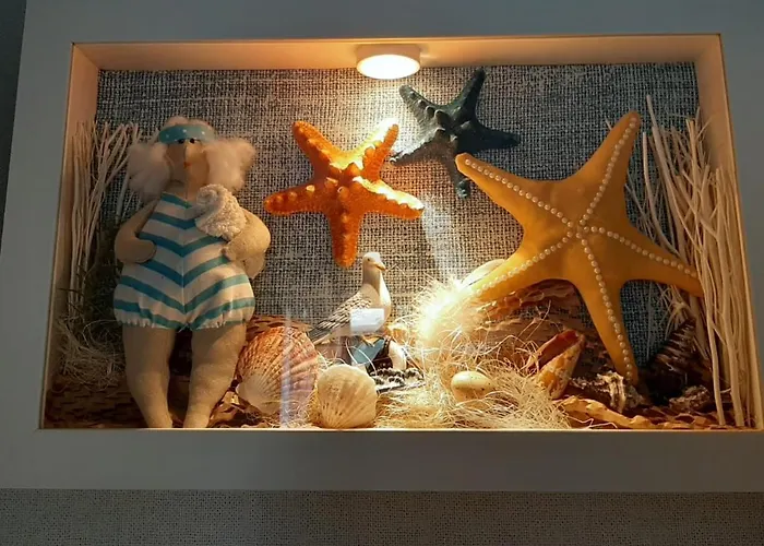 アパート Marina, Marea