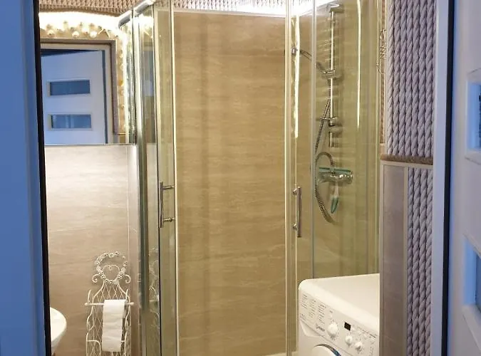 Marina, Marea ミエンジズドロイェ